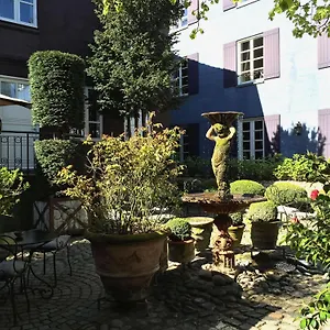 Provence Hotel
